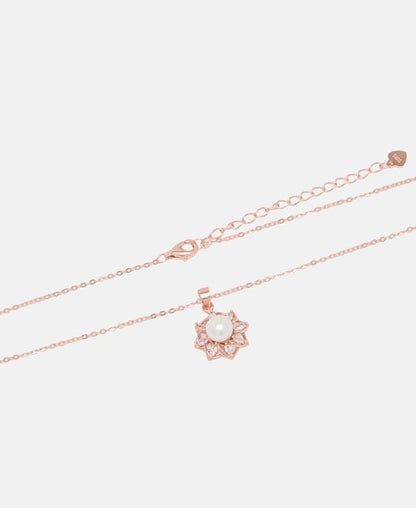 Halskette mit Anhänger