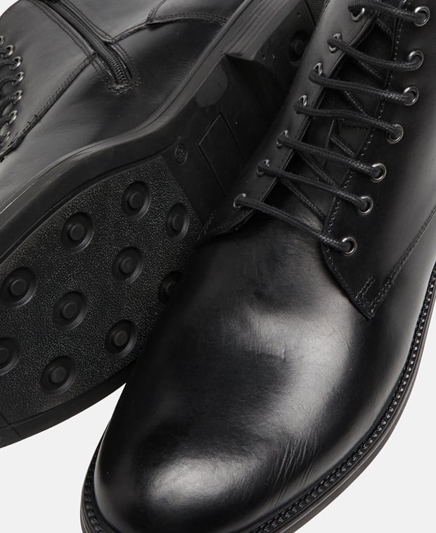 Schnürstiefeletten