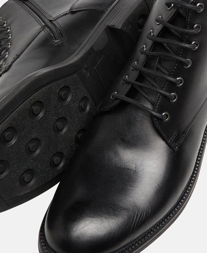 Schnürstiefeletten