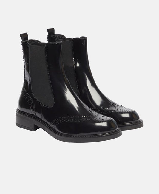 Chelsea Boots