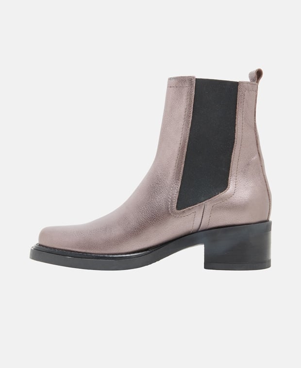 Chelsea Boots