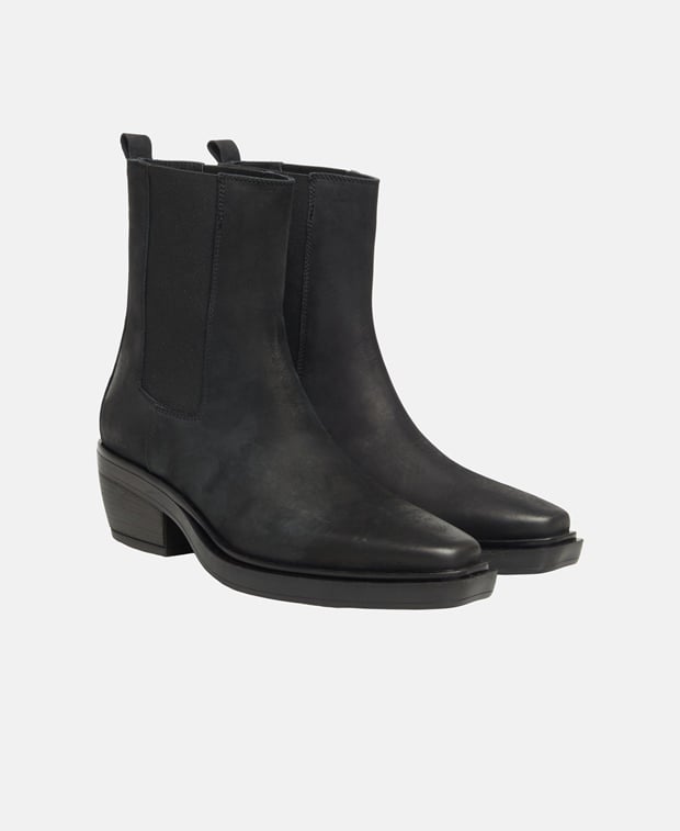 Chelsea Boots