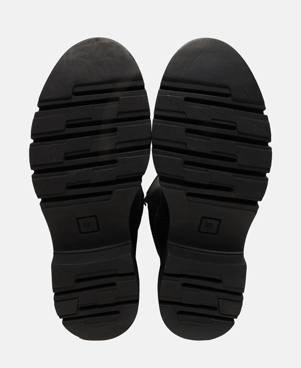 Schnürboots
