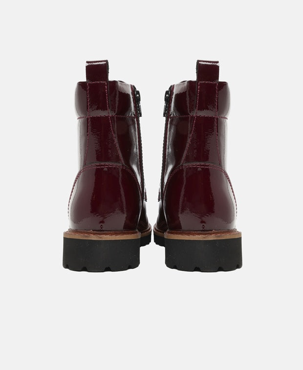 Schnürstiefeletten