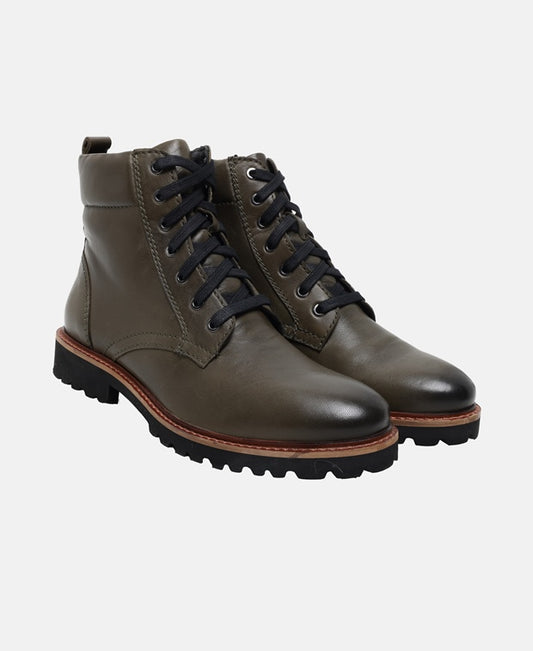 Schnürstiefeletten