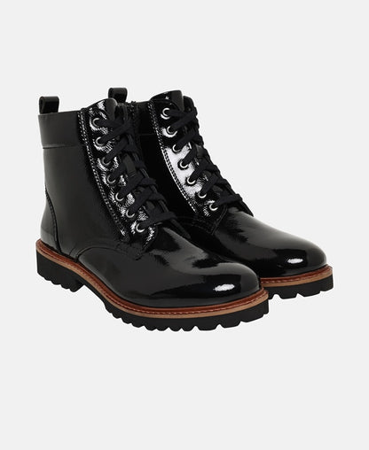 Schnürstiefeletten