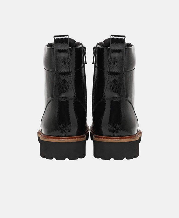 Schnürstiefeletten
