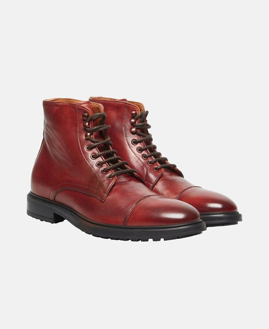 Schnürstiefeletten