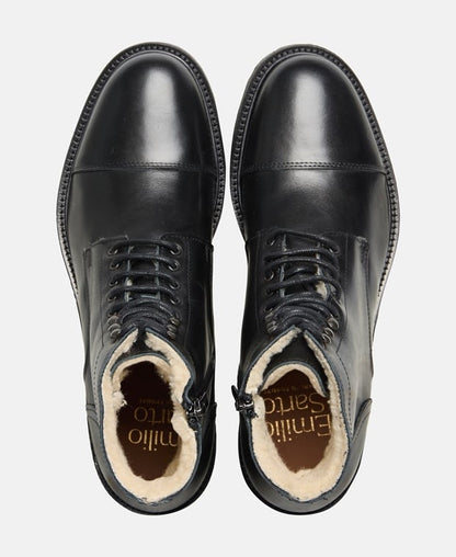 Schnürstiefeletten