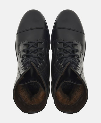 Schnürstiefeletten