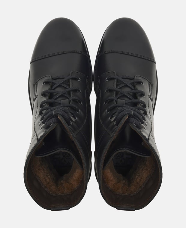 Schnürstiefeletten