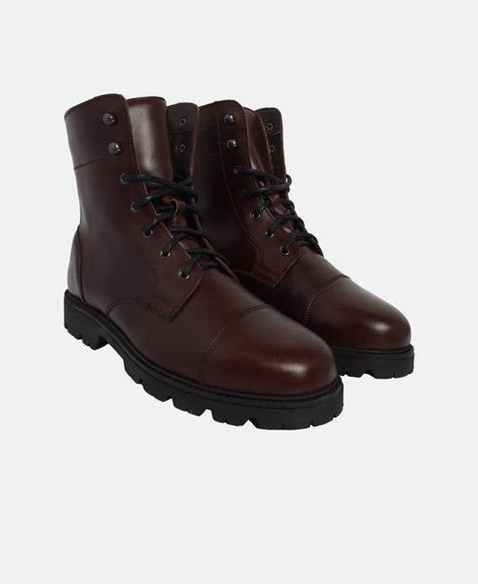 Schnürstiefeletten