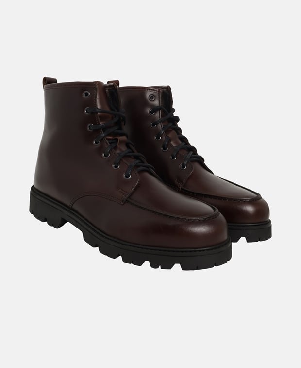 Schnürstiefeletten