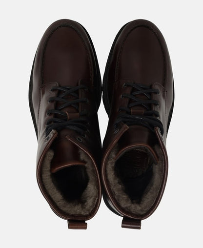 Schnürstiefeletten