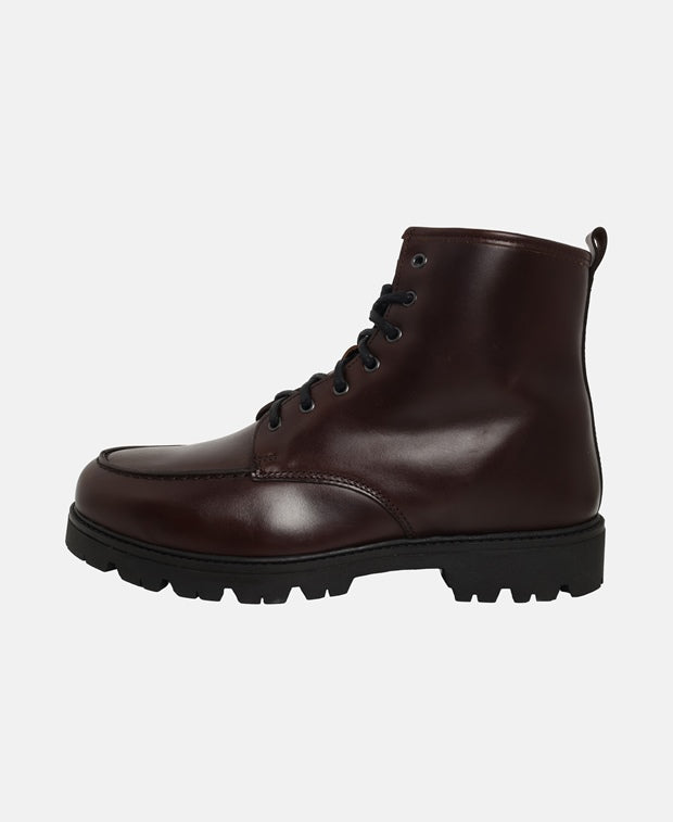 Schnürstiefeletten