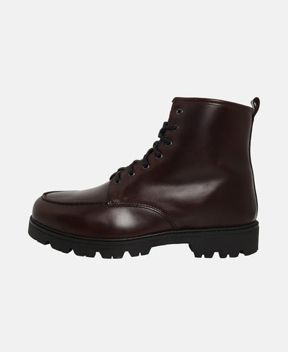 Schnürstiefeletten
