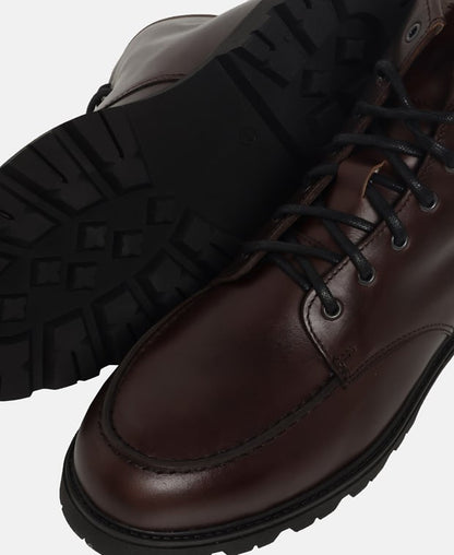 Schnürstiefeletten