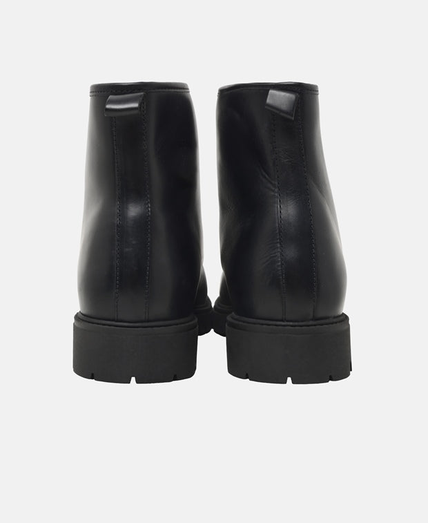 Schnürstiefeletten
