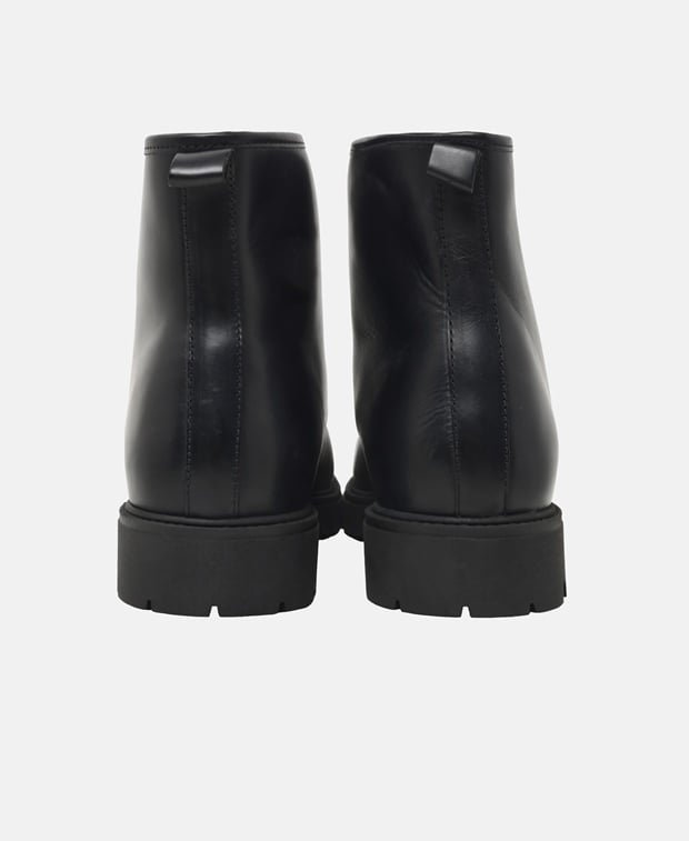Schnürstiefeletten