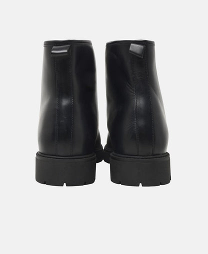 Schnürstiefeletten