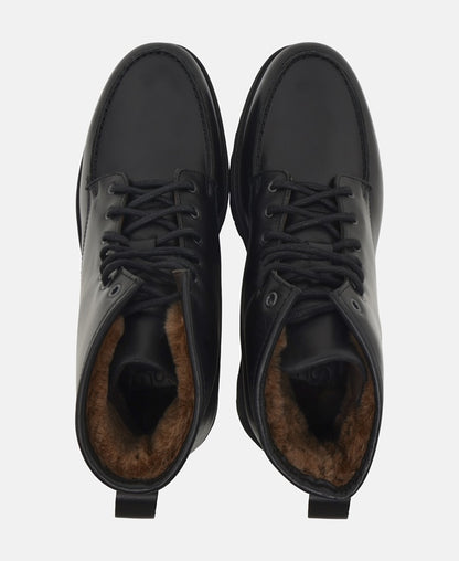 Schnürstiefeletten