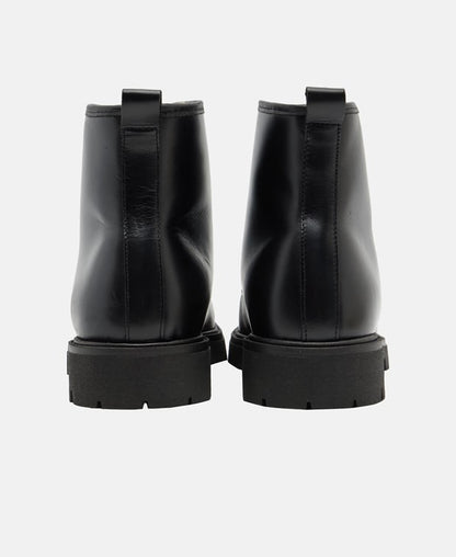 Schnürstiefeletten