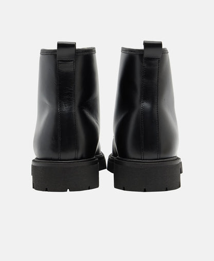 Schnürstiefeletten