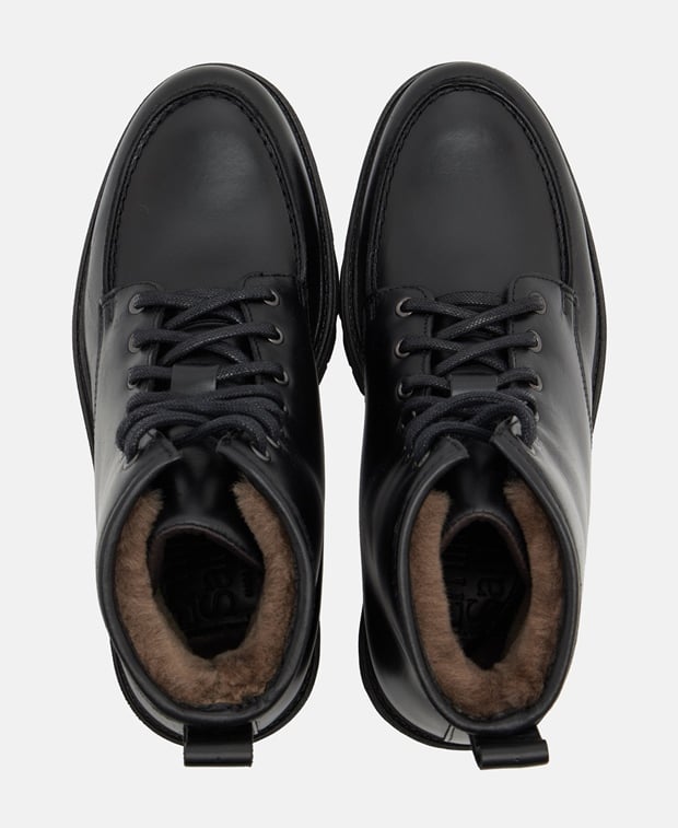 Schnürstiefeletten