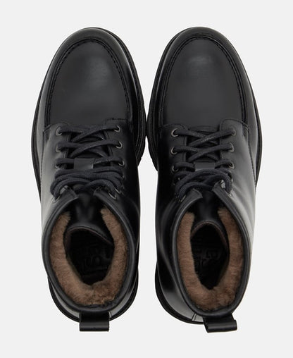 Schnürstiefeletten
