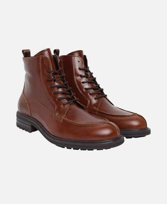 Schnürboots