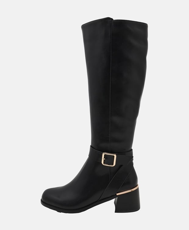 Wadenhohe Stiefel
