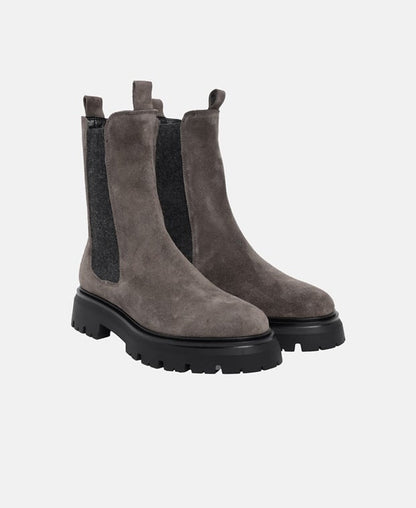 Chelsea Boots