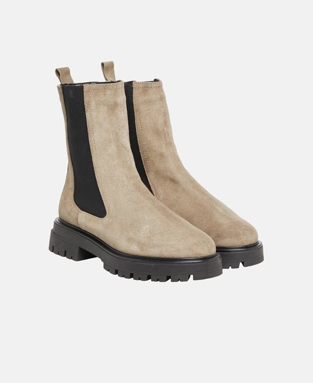 Chelsea Boots