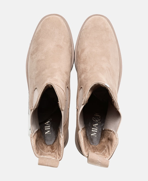Chelsea Boots