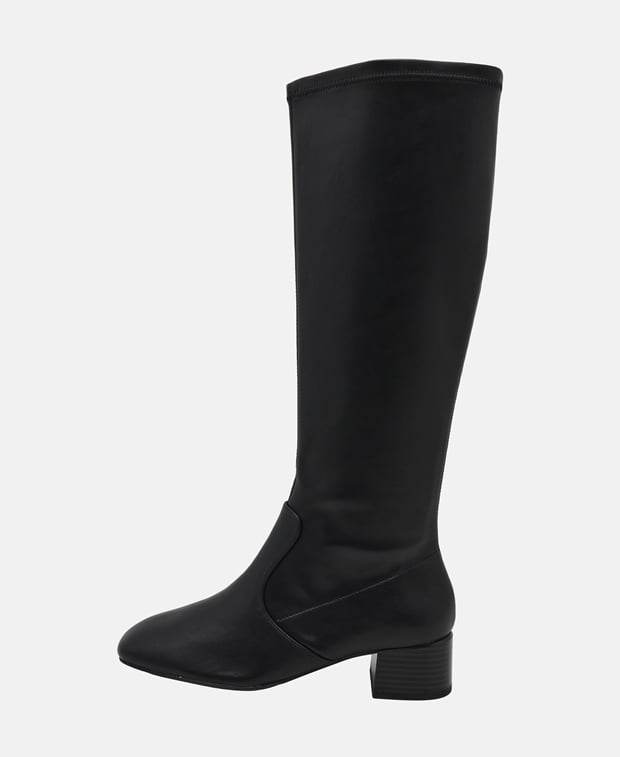 Wadenhohe Stiefel