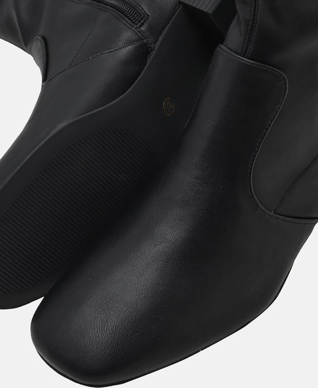 Wadenhohe Stiefel