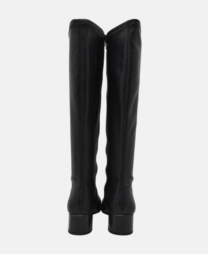 Wadenhohe Stiefel
