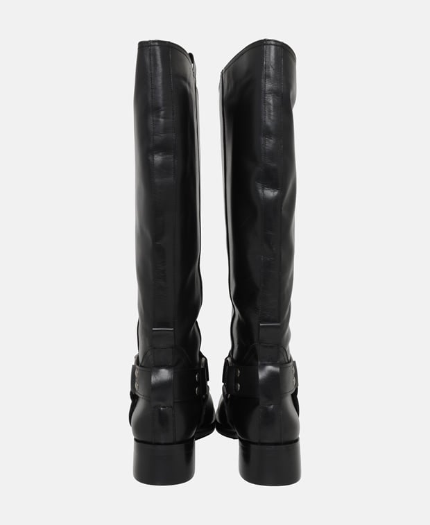 Wadenhohe Stiefel