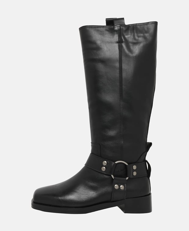 Wadenhohe Stiefel