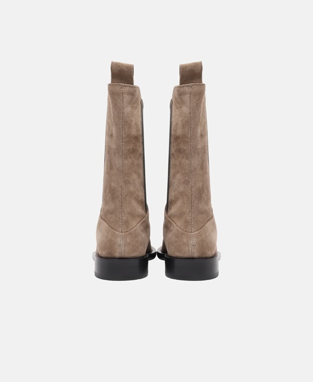 Chelsea Boots