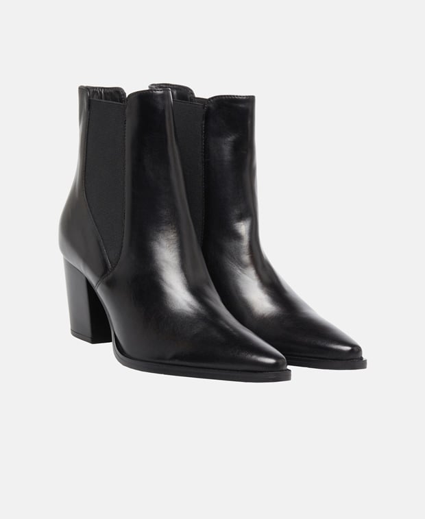 Chelsea Boots