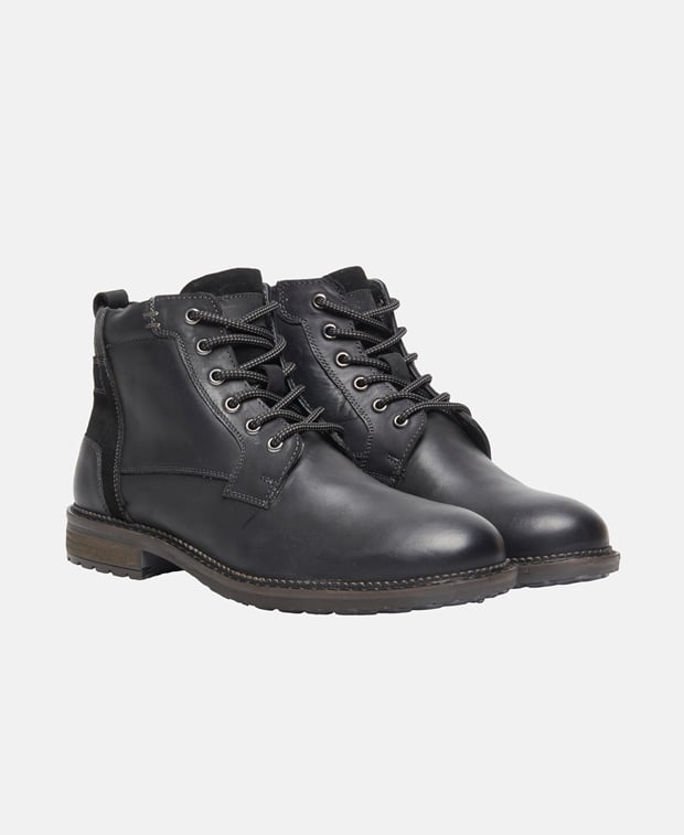 Schnürstiefeletten