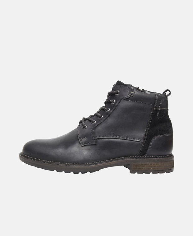 Schnürstiefeletten