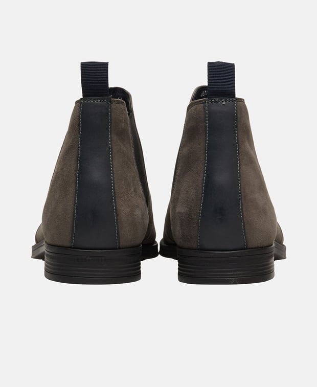 Chelsea Boots