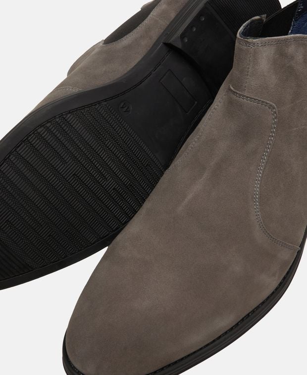 Chelsea Boots