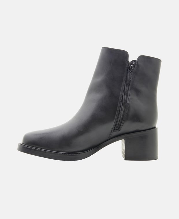 Schnürboots