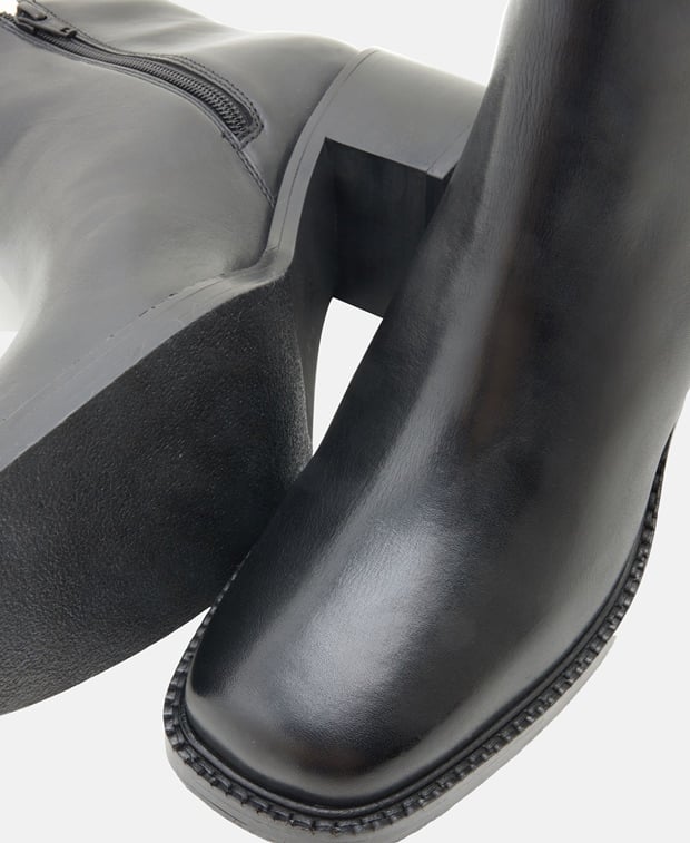 Schnürboots