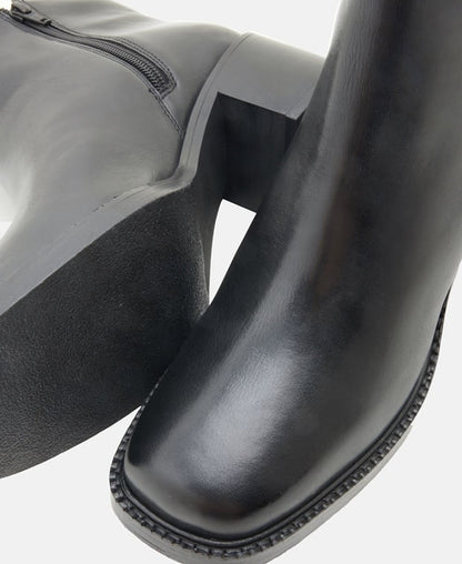 Schnürboots
