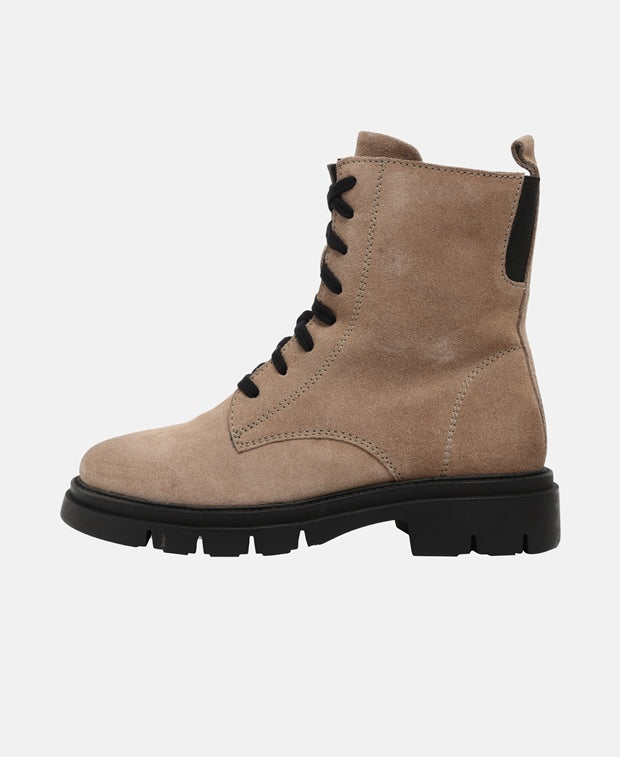 Schnürboots