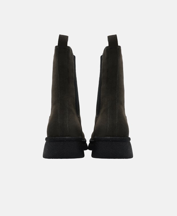 Chelsea Boots